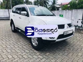mitsubishi-montero-sport-2012-suv