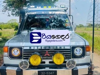 mitsubishi-pajero-1989-suv