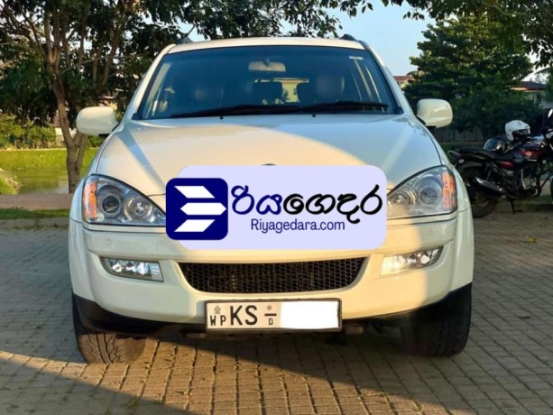 micro-kyron-2012-suv-big-0