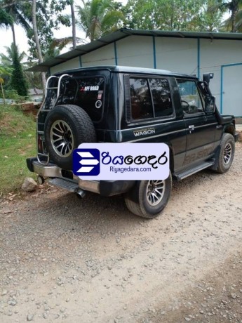 mitsubishi-pajero-1987-suv-brand-new-big-4