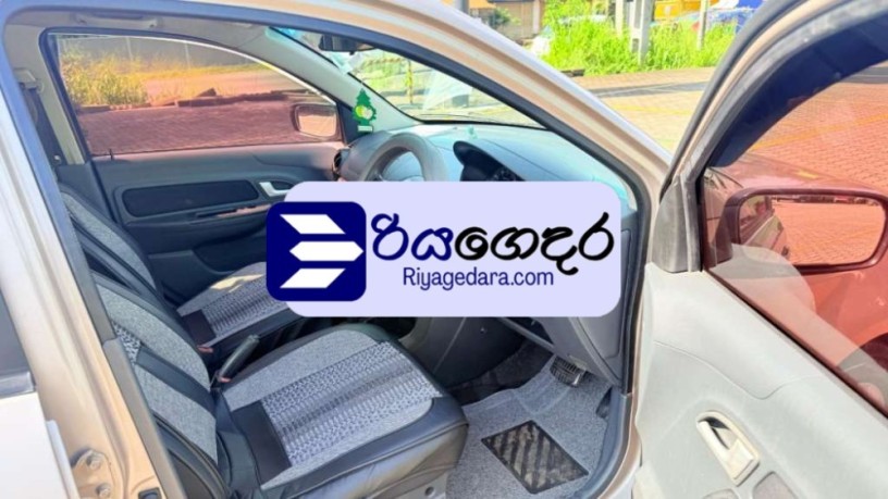 proton-saga-2011-car-big-2