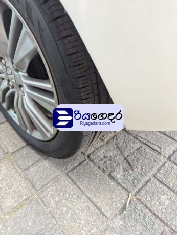 suzuki-baleno-2017-car-big-5
