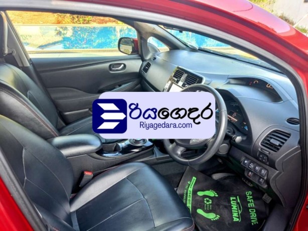 nissan-leaf-azeo-x-limited-2016-car-big-3