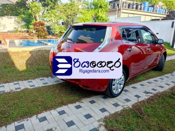 nissan-leaf-azeo-x-limited-2016-car-big-2
