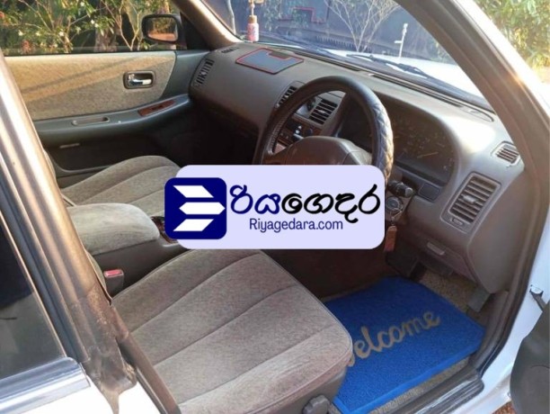 nissan-laurel-c34-1999-car-big-5