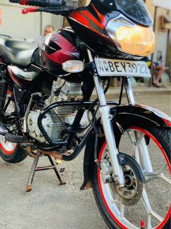 discovery-125cc-big-6