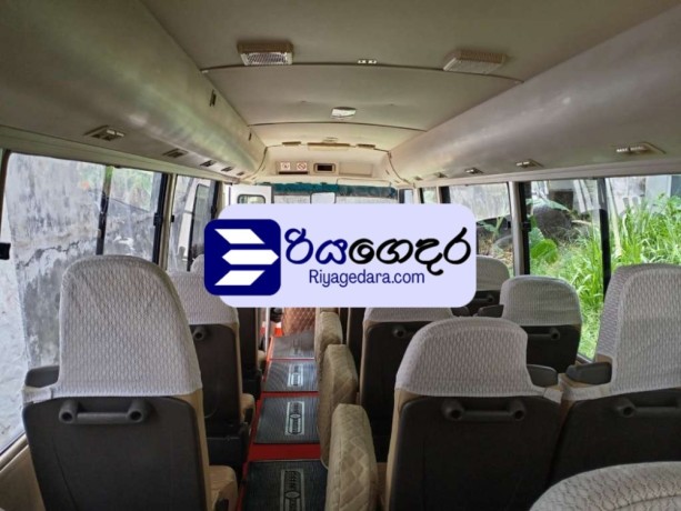 mitsubishi-rosa-2012-bus-big-3