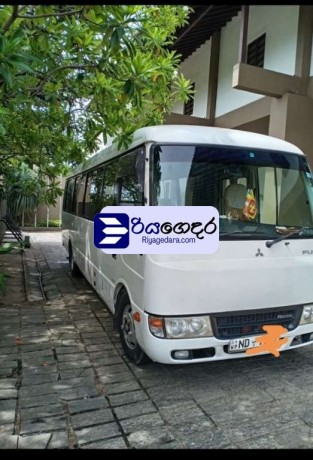 mitsubishi-rosa-2012-bus-big-0