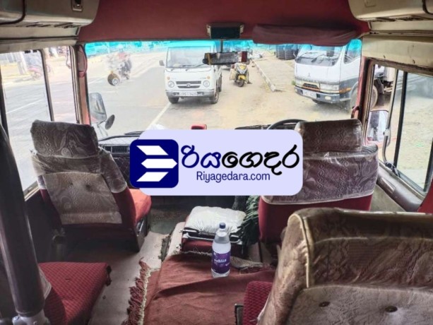 toyota-coaster-1988-bus-big-1