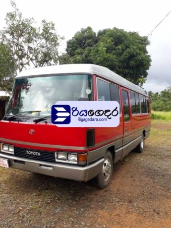 toyota-coaster-1988-bus-big-3