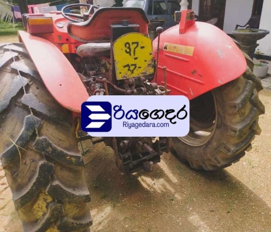 massey-ferguson-240-1982-tractor-big-1