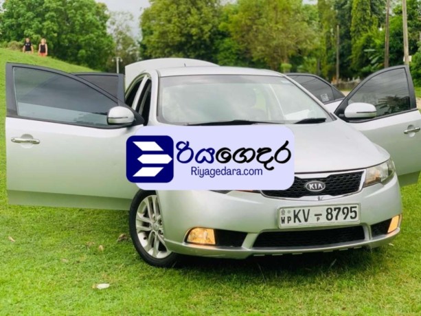 kia-cerato-2013-car-big-1