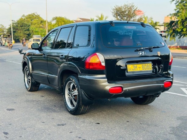 hyundai-santafee-2002-big-1