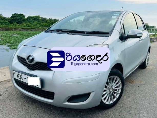 toyota-vitz-2008-car-big-0