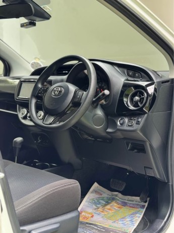 toyota-vitz-edition-2-2018-big-5