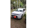 mitsubishi-outlander-phev-plugin-hybrid-2014-small-3