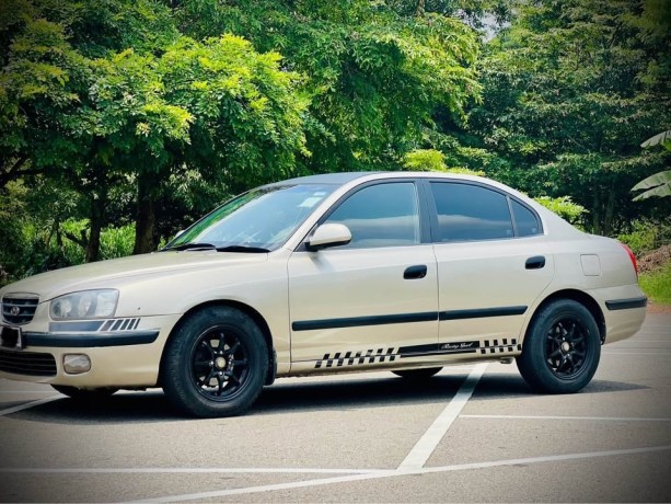 hyundai-elantra-2000-big-6