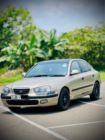 hyundai-elantra-2000-big-4