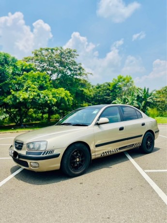 hyundai-elantra-2000-big-7