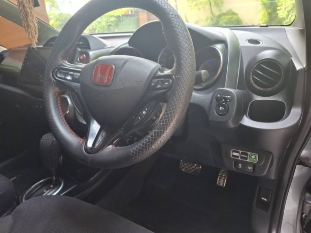 honda-fit-gp4-rs-2012-big-9