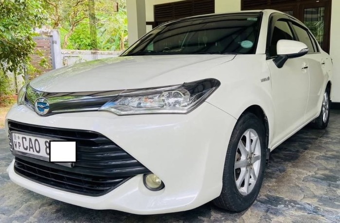 toyota-axio-g-grade-hybrid-2016-big-0