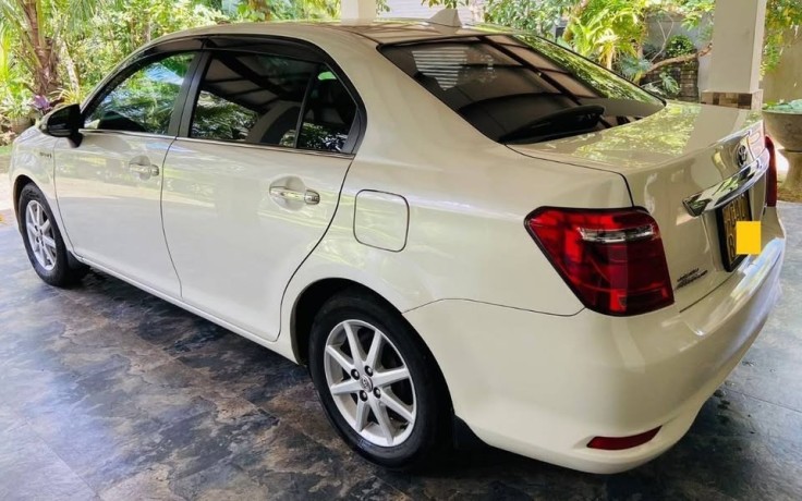 toyota-axio-g-grade-hybrid-2016-big-1
