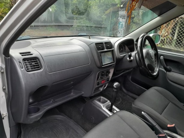 chevrolet-cruze-japan-2003-big-7