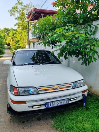 toyota-corolla-ae100-1991-big-0