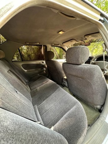 toyota-corolla-110-l-grade-crystal-light-big-6