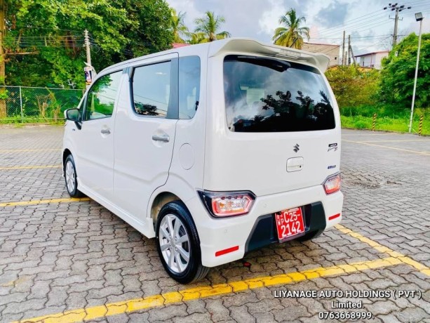 suzuki-wagon-r-2023-custom-zx-hybrid-big-1