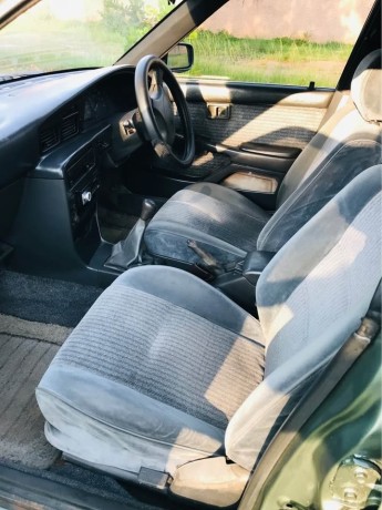 toyota-corona-at-170-1991-big-1