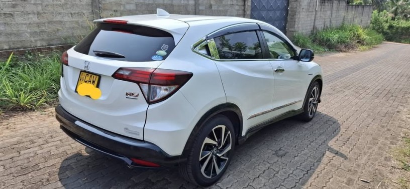 honda-vezel-rs-sensing-2017-big-3