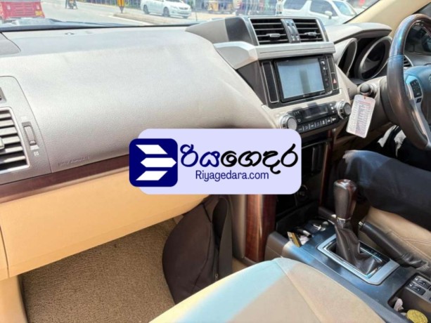 toyota-prado-2015-suv-big-5