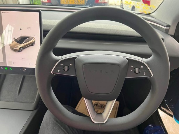 tesla-model-3-facelift-2024-big-2