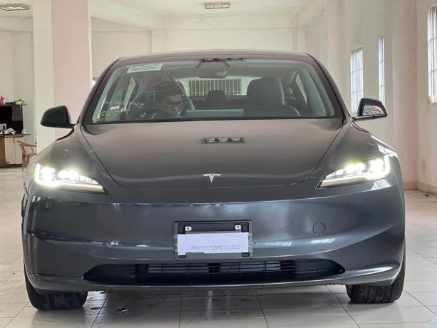 tesla-model-3-facelift-2024-big-0