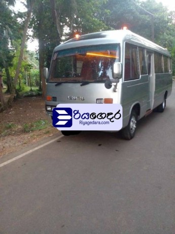 isuzu-journey-1991-bus-big-5