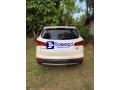 hyundai-santa-fe-2013-suv-small-1
