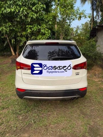 hyundai-santa-fe-2013-suv-big-1