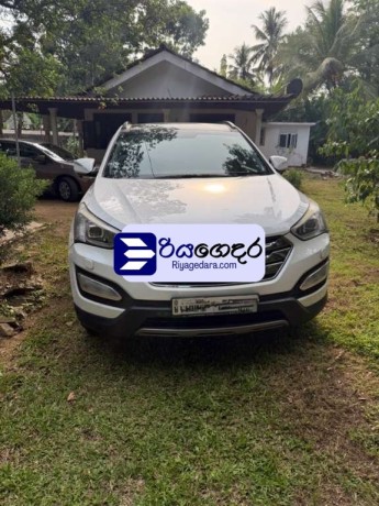 hyundai-santa-fe-2013-suv-big-0