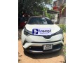 toyota-chr-2019-suv-small-0