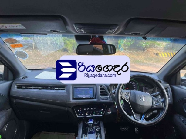 honda-vezel-rs-sensing-2017-suv-big-1