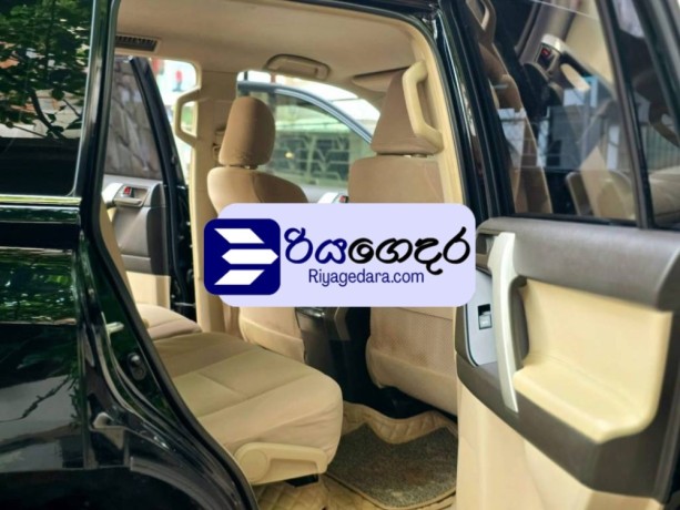 toyota-prado-150-2013-suv-big-5