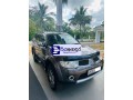 mitsubishi-montero-sport-2011-suv-small-1
