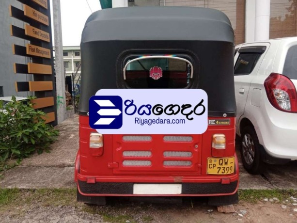 bajaj-re-4-stroke-2010-three-wheel-big-3