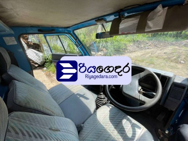 isuzu-nkr-58e-1991-lorry-big-4