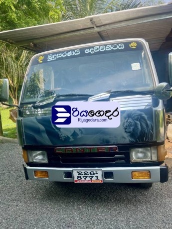 mitsubishi-canter-2000-lorry-big-5