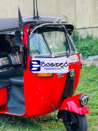 bajaj-re-2004-three-wheel-big-3