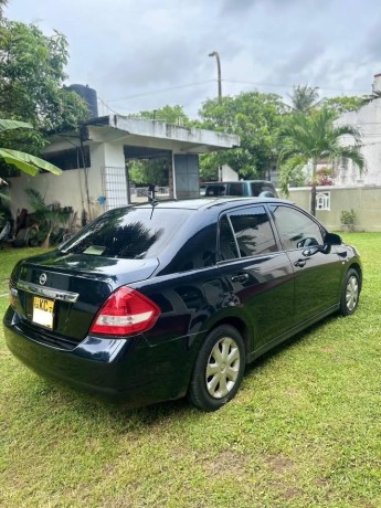 nissan-tiida-latio-highest-grade-big-2