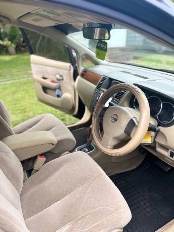 nissan-tiida-latio-highest-grade-big-9