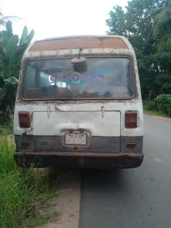 isuzu-jurny-big-2